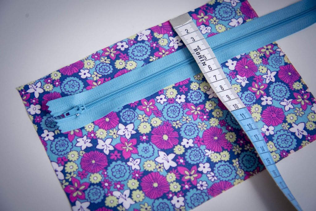 Créer une poche zippée dans la doublure de votre ouvrage Les tutos